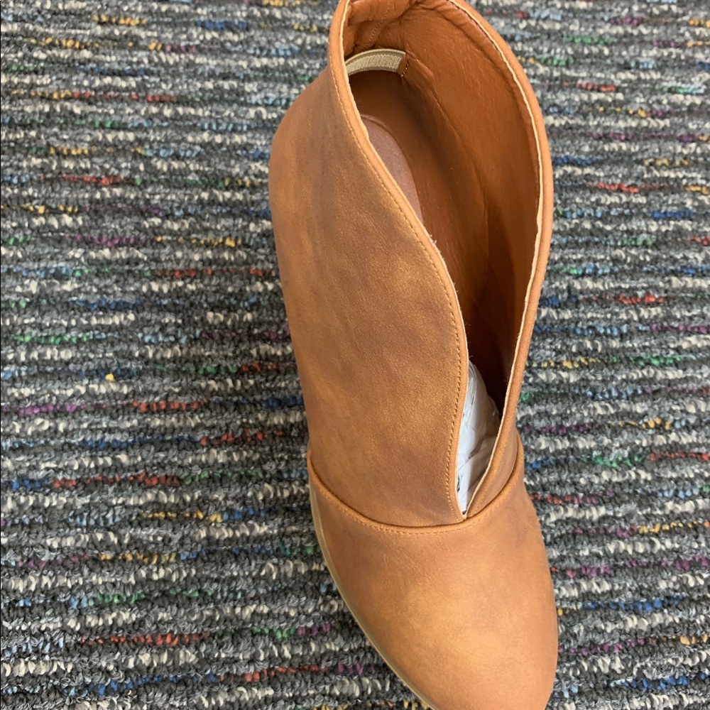 Rust V cut block heel - Picture 5 of 8